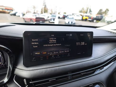 Used 2023 INFINITI QX60 Sensory image 16