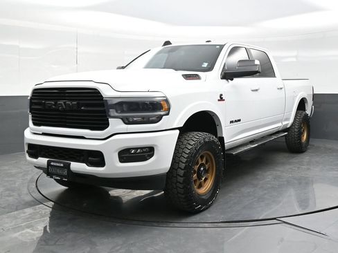 Used 2021 RAM 2500 Laramie w/ Night Edition AWD/4WD image 2