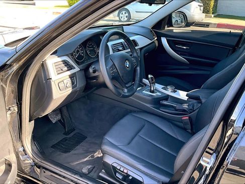 Used 2014 BMW 320i Sedan image 17