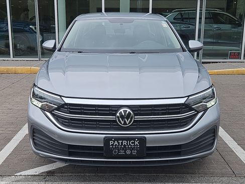 Certified 2022 Volkswagen Jetta S FWD image 21