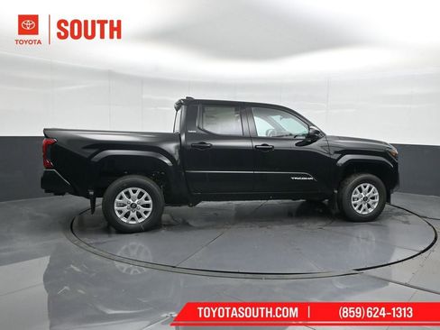New 2026 Toyota Tacoma SR5 image 3