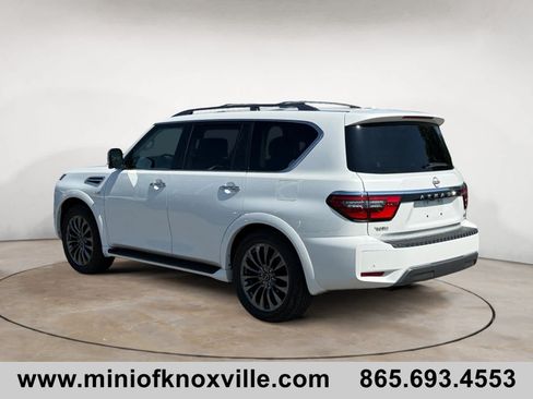 Used 2022 Nissan Armada Platinum w/ Captain's Chairs Package AWD/4WD image 5