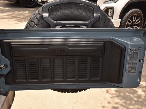 Used 2024 Jeep Wrangler Sport AWD/4WD image 36