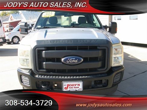 Used 2015 Ford F250 XL w/ Power Equipment Group image 30
