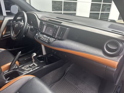 Used 2016 Toyota RAV4 SE AWD/4WD image 33