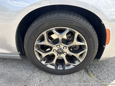 Used 2017 Chrysler 300 S w/ 300S Premium Group AWD/4WD image 12