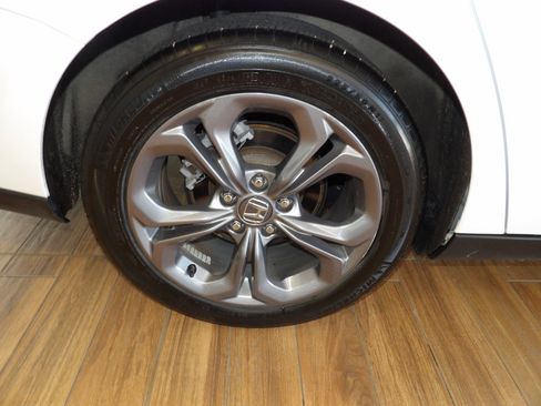 Used 2024 Honda Accord EX image 5