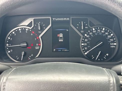 Used 2022 Toyota Tundra SR5 w/ SR5 Convenience Package RWD image 12