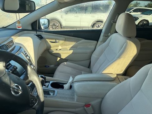 Used 2019 Nissan Murano SV image 9