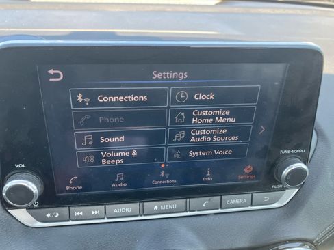 Used 2021 Nissan Sentra SV FWD image 13