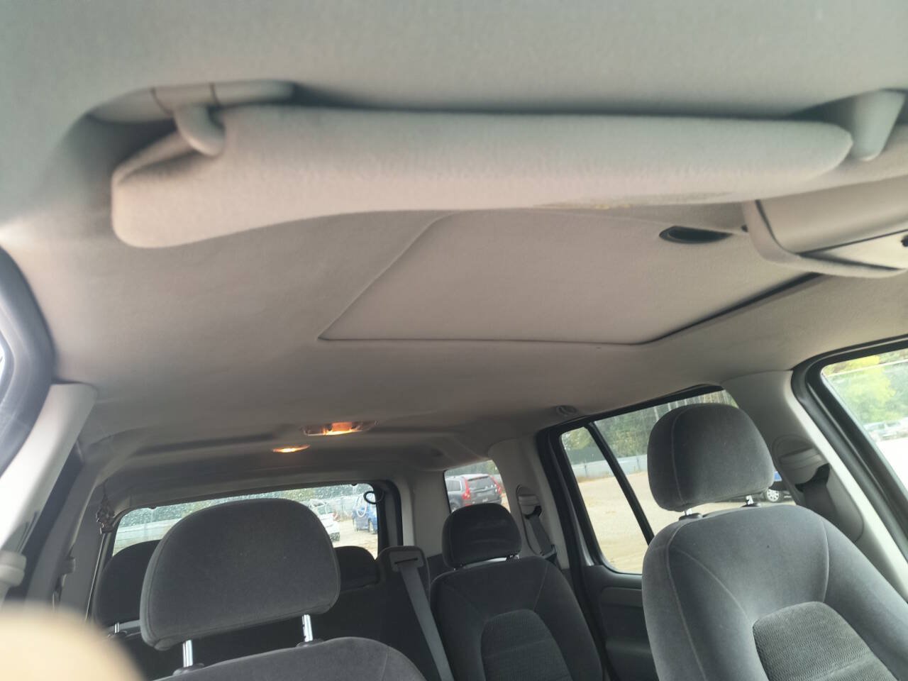Used 2003 Ford Explorer XLT AWD/4WD image 31