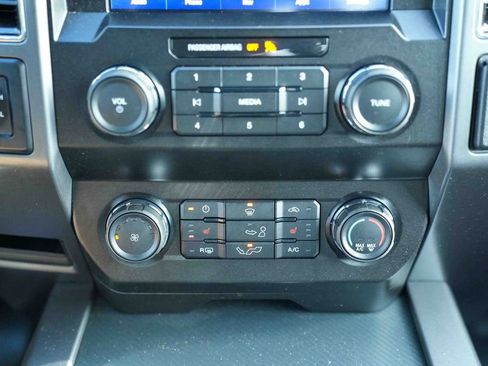 Used 2020 Ford F150 XLT w/ Equipment Group 302A Luxury image 31