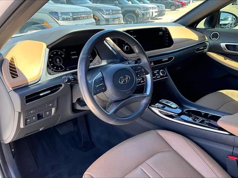 Used 2022 Hyundai Sonata Limited image 17