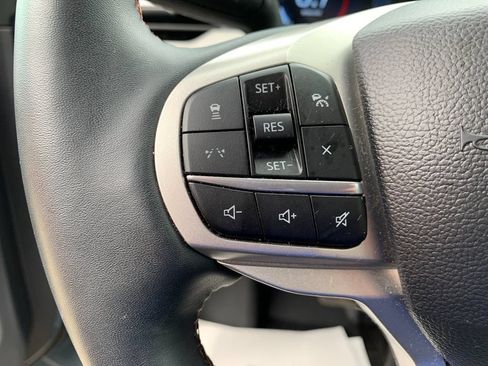 Used 2025 Ford Explorer Active w/ Active Comfort Package AWD/4WD image 29