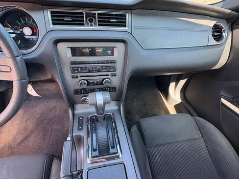 Used 2011 Ford Mustang Coupe w/ 101A Rapid Spec Order Code RWD image 13