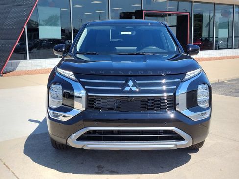 New 2026 Mitsubishi Outlander SE AWD/4WD image 11