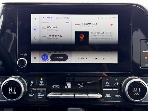 Used 2023 Toyota Corolla SE image 14