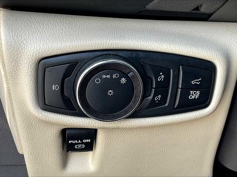 Used 2019 Lincoln Nautilus Reserve image 31