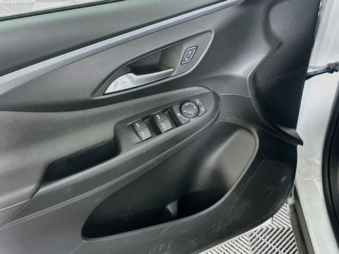 Used 2026 Buick Envista Preferred FWD image 13