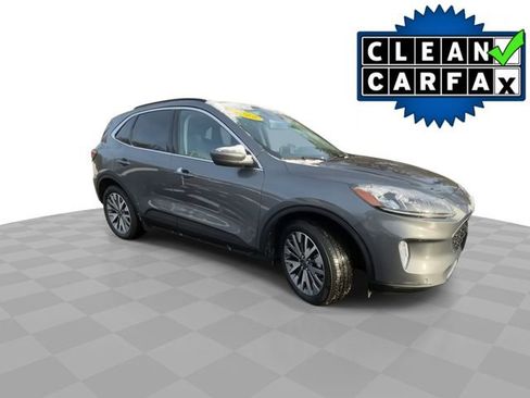 Used 2022 Ford Escape Titanium w/ Class II Trailer Tow Package image 2