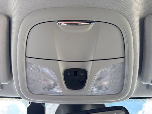 Used 2021 Jeep Cherokee Latitude Lux w/ Comfort/Convenience Group image 31