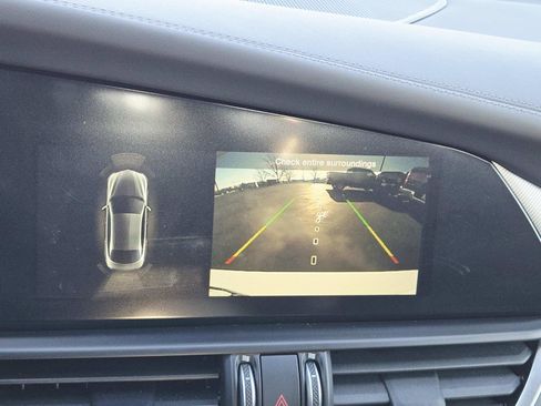 Used 2024 Alfa Romeo Giulia Veloce image 29