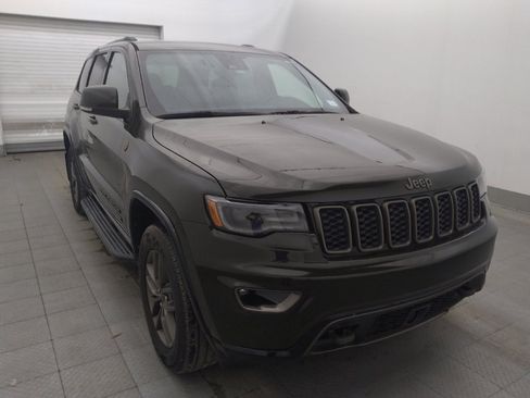 Used 2016 Jeep Grand Cherokee Limited 75th Anniversary AWD/4WD image 13