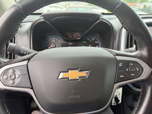 Used 2022 Chevrolet Colorado LT w/ LT Convenience Package AWD/4WD image 22