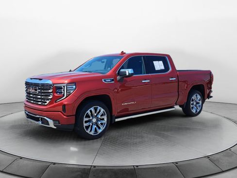 Used 2024 GMC Sierra 1500 Denali w/ Denali Reserve Package AWD/4WD image 3