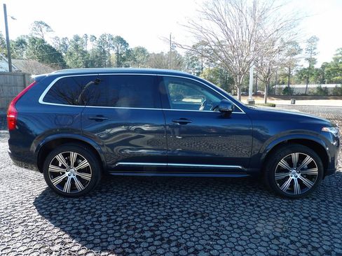 Certified 2025 Volvo XC90 B6 Ultra image 5