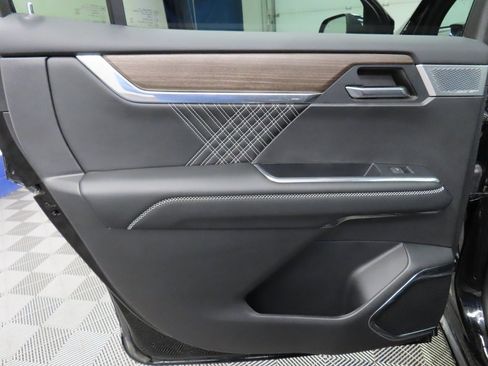 Used 2024 GMC Acadia Denali image 66