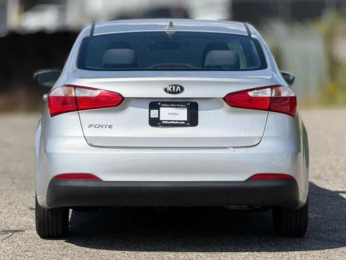 Used 2015 Kia Forte LX w/ Popular Package FWD image 4