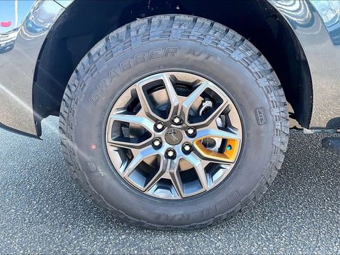 New 2026 Ford Expedition Tremor image 12