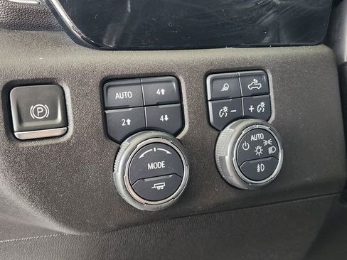 Used 2024 Chevrolet Silverado 2500 LTZ w/ LTZ Convenience Package AWD/4WD image 24