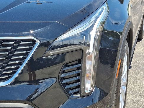 Certified 2023 Cadillac XT4 Luxury w/ Cold Weather Package AWD/4WD image 11