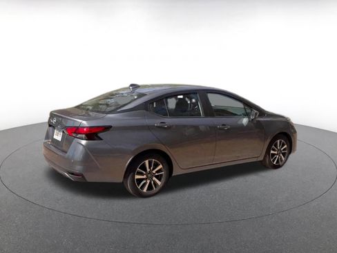 Used 2025 Nissan Versa SV image 15