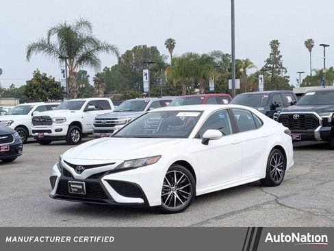 Certified 2023 Toyota Camry SE image 1