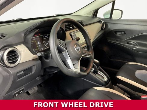 Used 2020 Nissan Versa SV FWD image 16