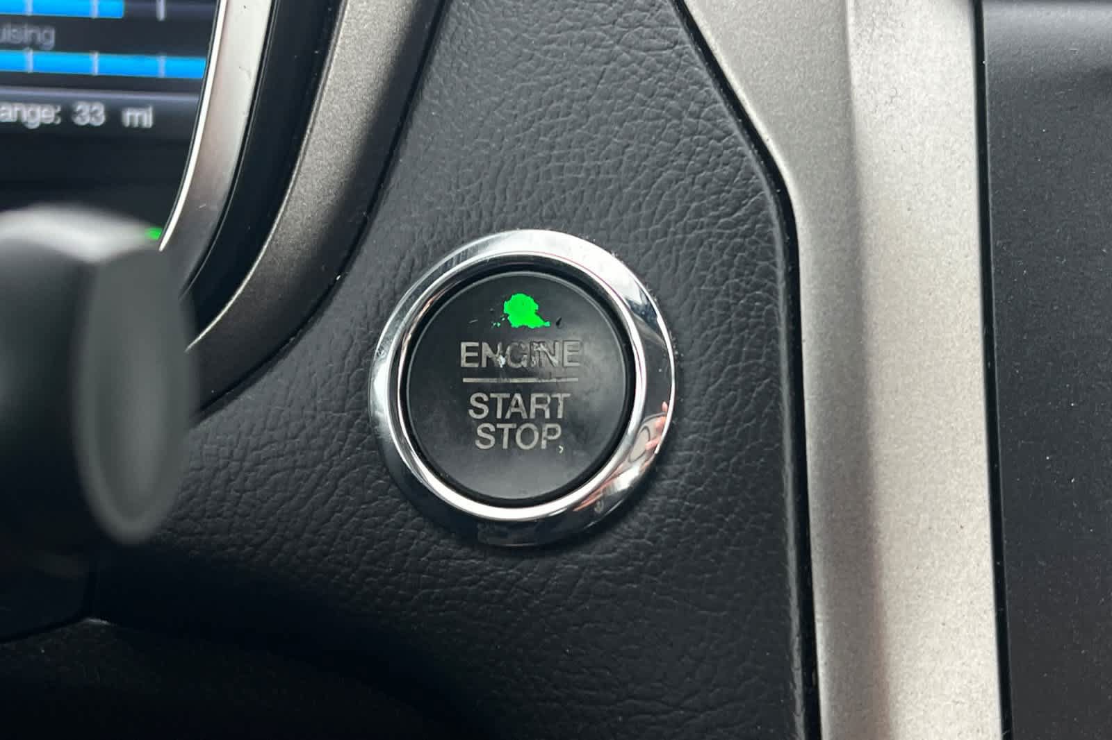 Used 2020 Ford Fusion SE FWD image 23