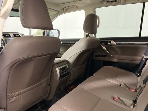Used 2021 Lexus GX 460 Premium w/ Premium Package AWD/4WD image 25