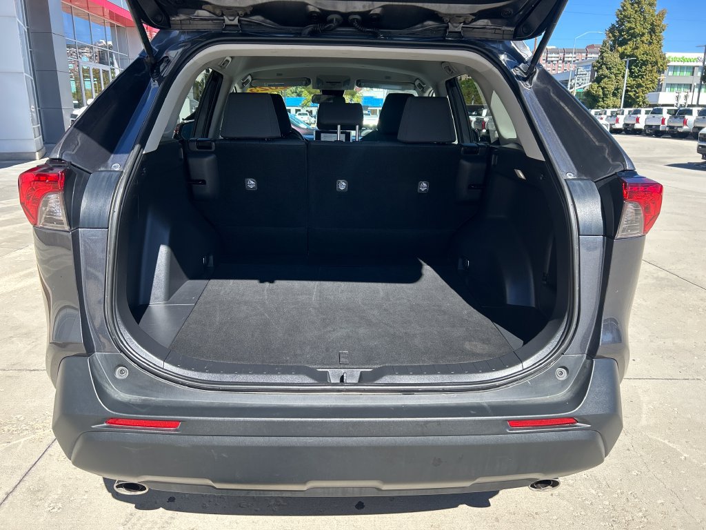 Certified 2025 Toyota RAV4 XLE AWD/4WD image 15