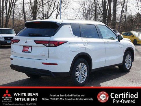 Used 2025 Mitsubishi Outlander ES AWD/4WD image 7