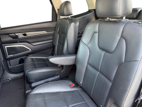 Used 2022 Kia Telluride EX w/ EX Premium Package FWD image 13