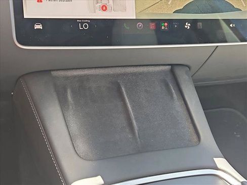 Used 2025 Tesla Model Y Long Range AWD/4WD image 15