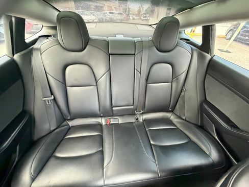 Used 2022 Tesla Model 3 Long Range AWD/4WD image 11