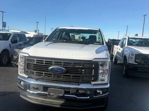 New 2026 Ford F250 XL w/ XL Chrome Package image 2