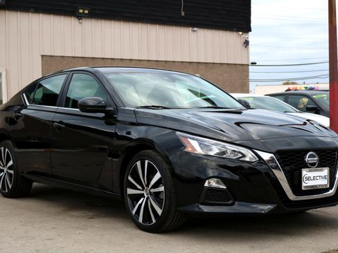 Used 2021 Nissan Altima 2.5 SR image 4
