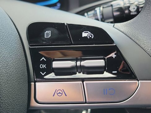 New 2026 Hyundai Elantra SE FWD image 8