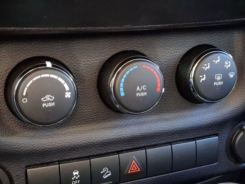 Certified 2015 Jeep Wrangler Unlimited Sport w/ Quick Order Package 24S image 15