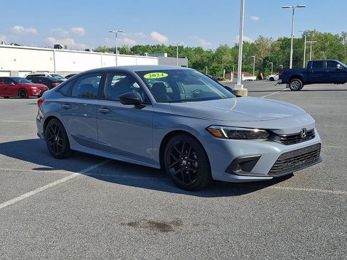 Used 2024 Honda Civic Sport image 3